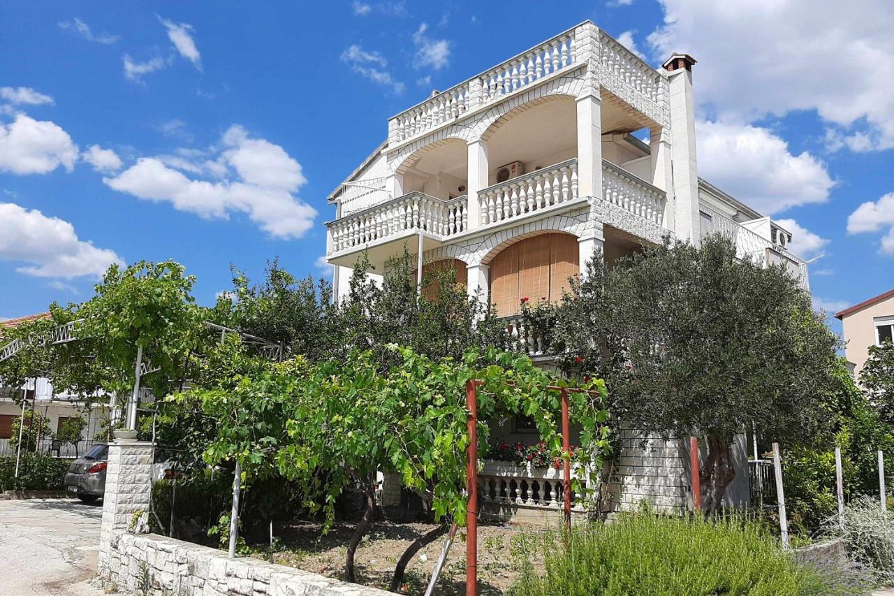 Apartments And Rooms With Parking Space Kastel Stafilic, Kastela - 18673 Dış mekan fotoğraf